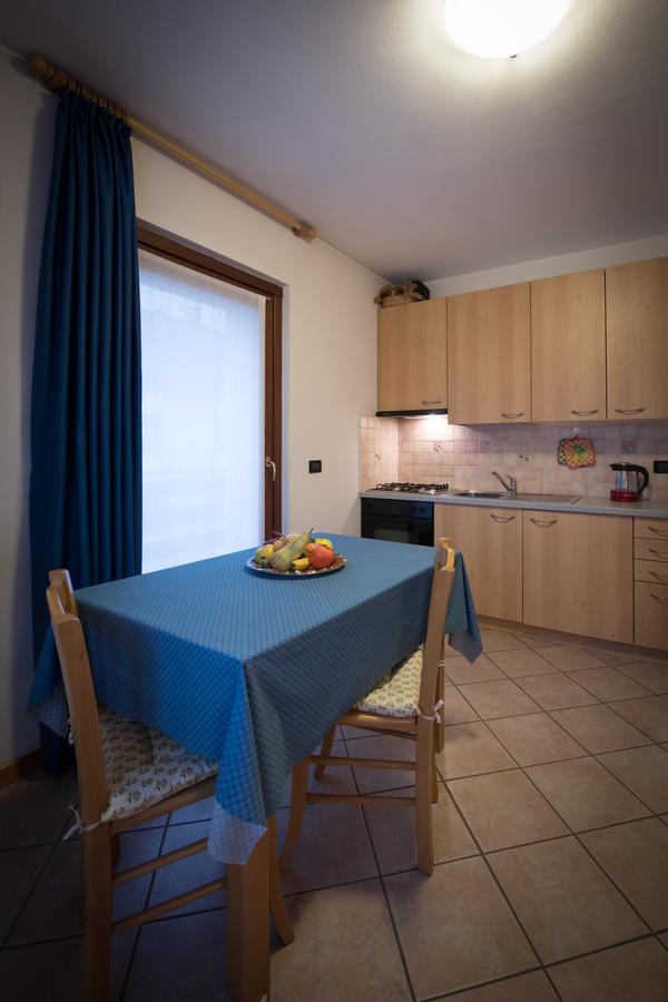 Appartamento Casa Le Rondini Valdisotto Esterno foto