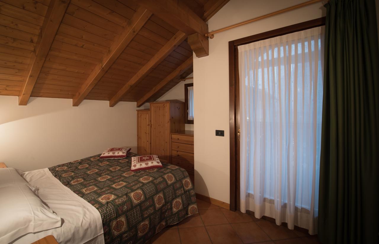 Appartamento Casa Le Rondini Valdisotto Esterno foto